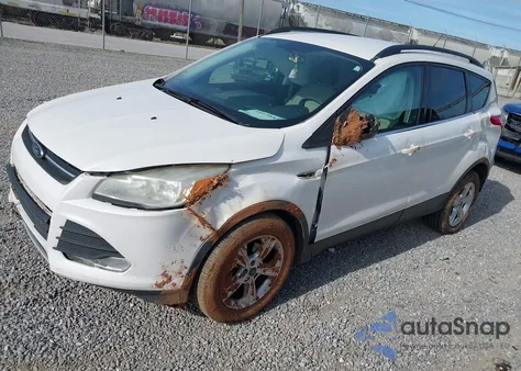 2014 Ford Escape Se z USA, uszkodzony, nr VIN 1FMCU0GX4EUB68868